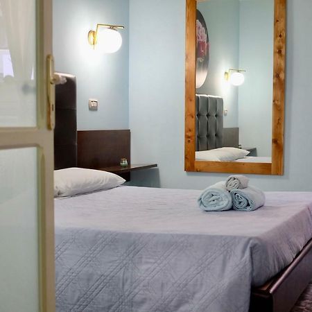 4 Balconi Liberty Apartments Lecce Eksteriør billede