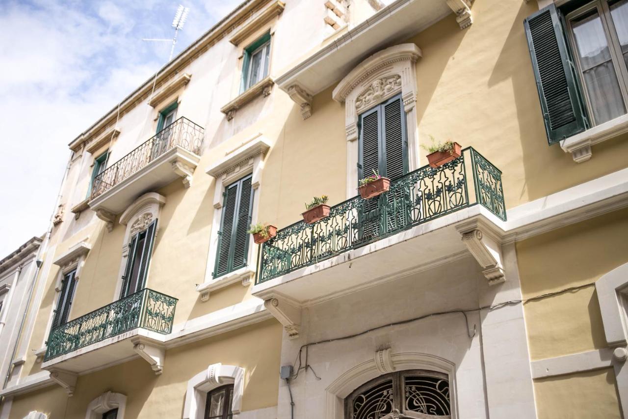 4 Balconi Liberty Apartments Lecce Eksteriør billede