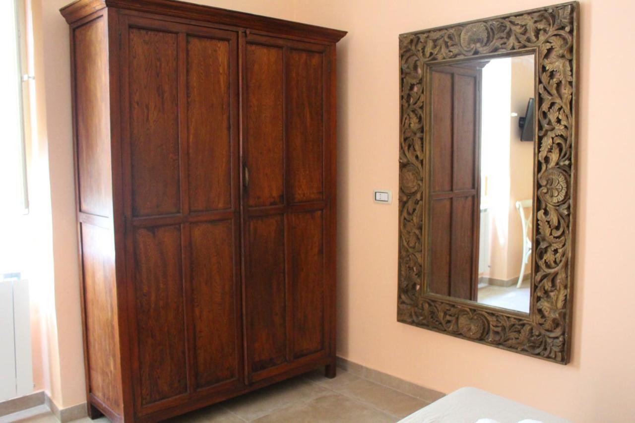 4 Balconi Liberty Apartments Lecce Eksteriør billede